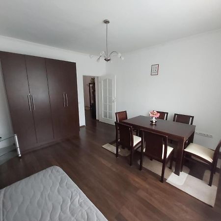 Appartement Polonia Apartman à Egerszalók Extérieur photo