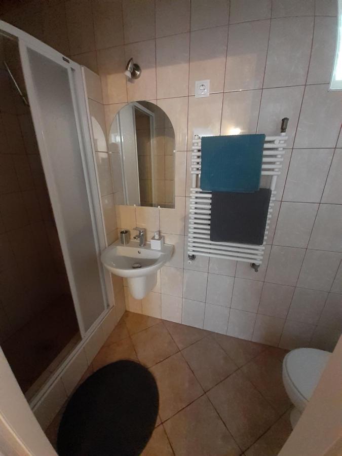 Appartement Polonia Apartman à Egerszalók Extérieur photo