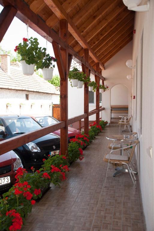 Appartement Polonia Apartman à Egerszalók Chambre photo