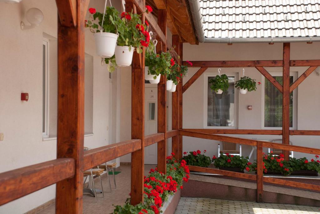 Appartement Polonia Apartman à Egerszalók Extérieur photo
